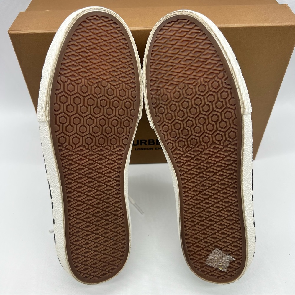 Burberry
Larkhall Vintage Check Canvas Sneakers - Picture 4 of 5